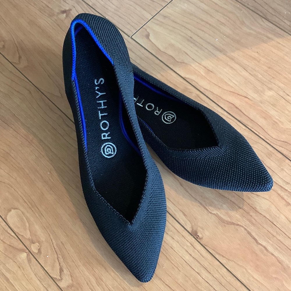 Rothy’s black size 7 slip-on
